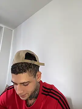 Snapshot of dream_party_4U chatting on April 8, 2026, 4:52 pm dream party 4U online show from April 8, 2026, 4:52 pm