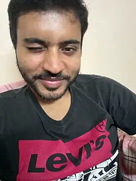 Sweetloverr28 online show from May 2, 2026, 7:08 pm