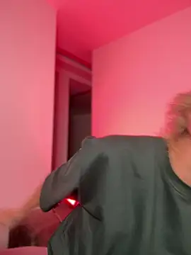 Snapshot of ZarcooX chatting on April 16, 2026, 12:11 am ZarcooX online show from April 16, 2026, 12:11 am