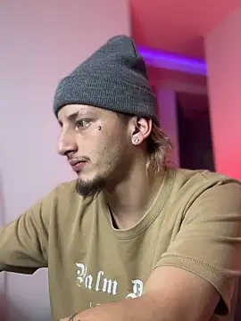 Snapshot of ZarcooX chatting on April 15, 2026, 3:34 am ZarcooX online show from April 15, 2026, 3:34 am