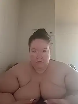 Snapshot of hisalphaqueen27 chatting on April 12, 2026, 4:43 pm hisalphaqueen27 online show from April 12, 2026, 4:43 pm