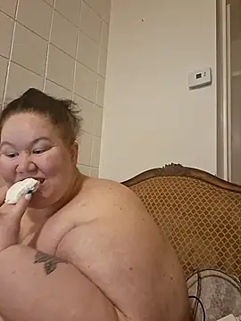 Snapshot of hisalphaqueen27 chatting on April 11, 2026, 7:45 am hisalphaqueen27 online show from April 11, 2026, 7:45 am