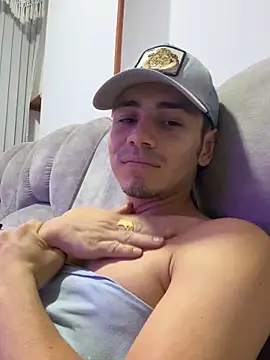 Snapshot of John_Hot6 chatting on April 11, 2026, 7:45 am John Hot6 online show from April 11, 2026, 7:45 am