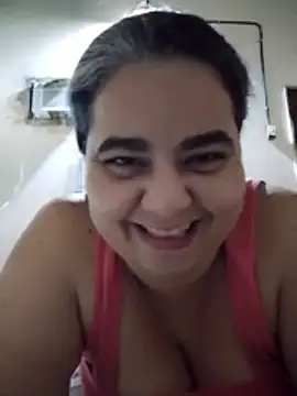 Snapshot of Golositadeamor chatting on July 2, 2026, 12:11 am Golositadeamor online show from July 2, 2026, 12:11 am