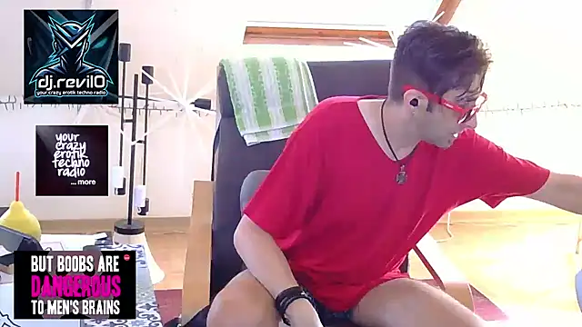OllyFummler online show from May 31, 2026, 7:36 am