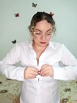 Snapshot of honey_hornie chatting on April 10, 2026, 1:23 am honey hornie online show from April 10, 2026, 1:23 am