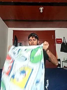 RodrigoColby2 online show from April 12, 2026, 3:48 pm