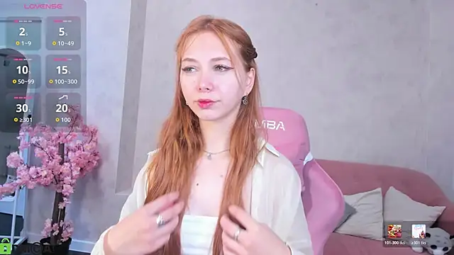 Snapshot of Sienna_Nyx chatting on June 19, 2026, 9:04 am Sienna Nyx online show from June 19, 2026, 9:04 am
