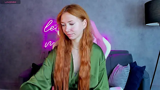 Snapshot of Sienna_Nyx chatting on June 29, 2026, 9:16 am Sienna Nyx online show from June 29, 2026, 9:16 am