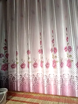 saya 006 online show from April 17, 2026, 12:46 am