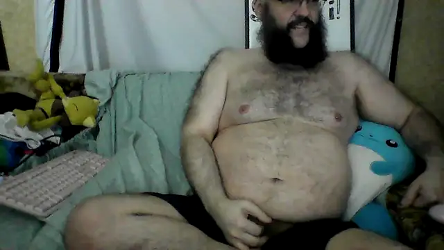 Snapshot of BriTheTopBear chatting on June 16, 2026, 12:10 am BriTheTopBear online show from June 16, 2026, 12:10 am