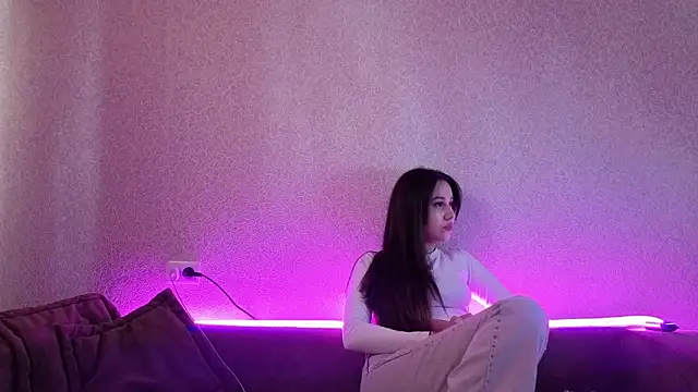 MagicalBabe online show from April 19, 2026, 8:15 am