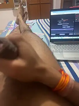 aadibuttplug online show from May 8, 2026, 7:17 pm