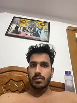 aadibuttplug online show from May 10, 2026, 6:32 pm