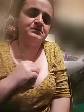 AnabelBexley online show from April 8, 2026, 11:01 am