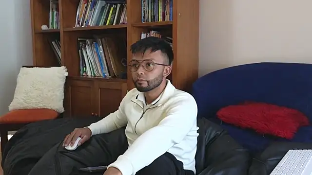  online show from April 12, 2026, 7:28 pm