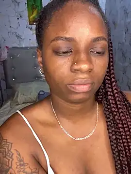 Naomi-Desire online show from June 17, 2026, 2:00 am