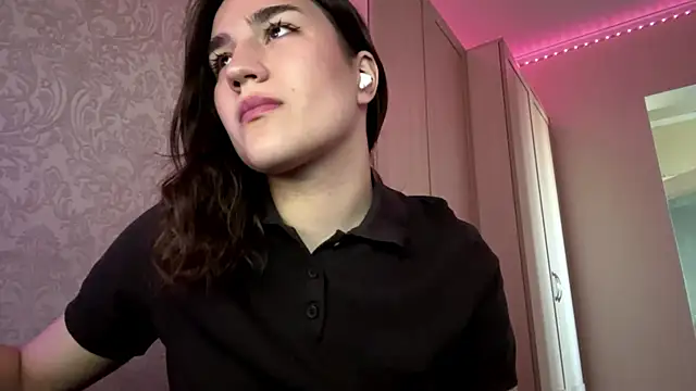 Mary Nitherson online show from April 16, 2026, 12:06 pm