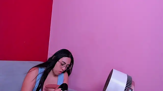 rose smitth online show from April 12, 2026, 6:55 pm