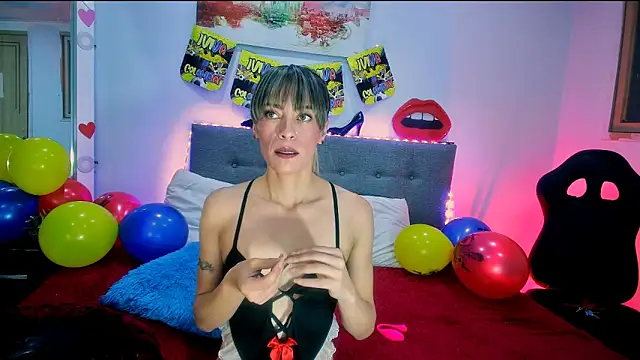 Snapshot of Lorena_sweet33 chatting on June 20, 2026, 2:00 pm Lorena sweet33 online show from June 20, 2026, 2:00 pm
