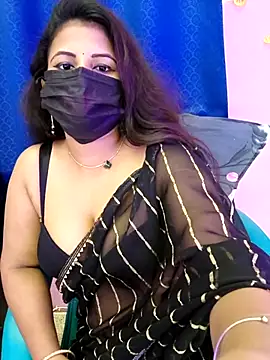 Snapshot of Hot_Alicee chatting on April 18, 2026, 7:51 pm Hot Alicee online show from April 18, 2026, 7:51 pm