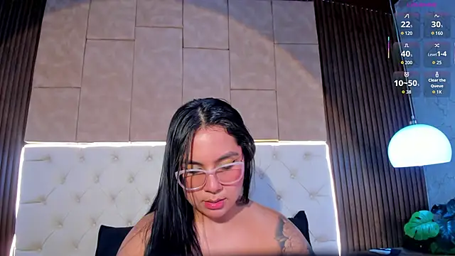 Amelia Rossetti online show from June 27, 2026, 11:05 am