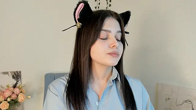 Snapshot of MarianneAuvil chatting on April 15, 2026, 7:58 pm MarianneAuvil online show from April 15, 2026, 7:58 pm