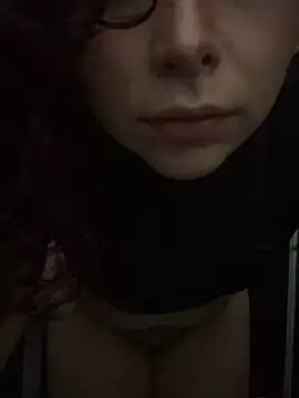 DirtyMerida online show from May 26, 2026, 4:49 pm