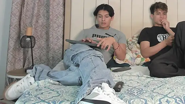 thomas and thiago online show from April 13, 2026, 12:58 am