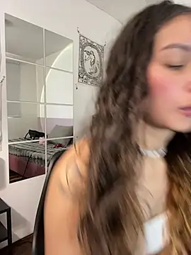 Dreanaa online show from July 15, 2026, 8:38 pm