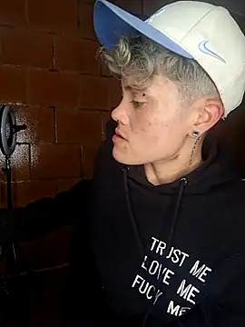 Snapshot of Megan-c chatting on April 12, 2026, 4:05 am Megan-c online show from April 12, 2026, 4:05 am