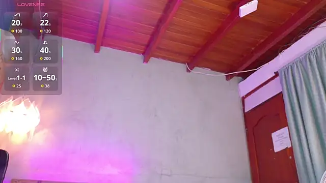 Snapshot of niiky_doll chatting on April 10, 2026, 1:29 pm niiky doll online show from April 10, 2026, 1:29 pm