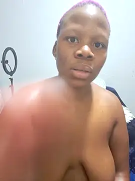 Snapshot of KittyLee004 chatting on April 14, 2026, 5:45 am KittyLee004 online show from April 14, 2026, 5:45 am