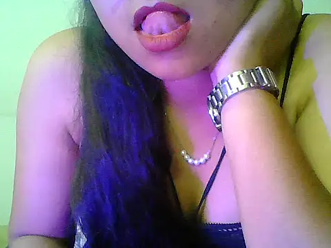 Snapshot of Saxy_Mony002 chatting on July 4, 2026, 11:38 am Saxy Mony002 online show from July 4, 2026, 11:38 am