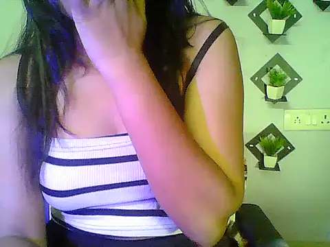 Snapshot of Saxy_Mony002 chatting on June 21, 2026, 3:23 am Saxy Mony002 online show from June 21, 2026, 3:23 am