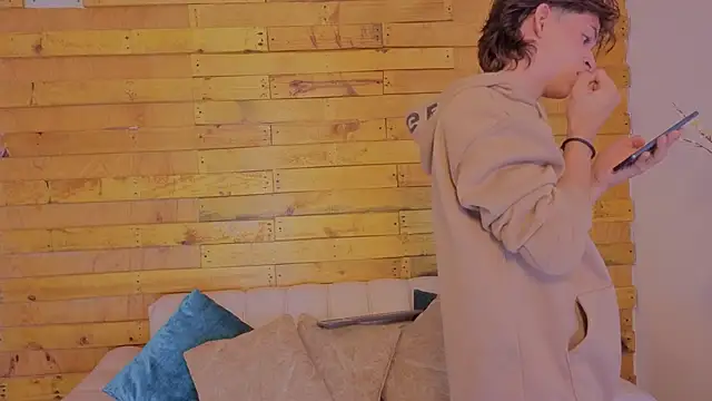 Snapshot of jack_shine chatting on April 14, 2026, 2:16 am jack shine online show from April 14, 2026, 2:16 am