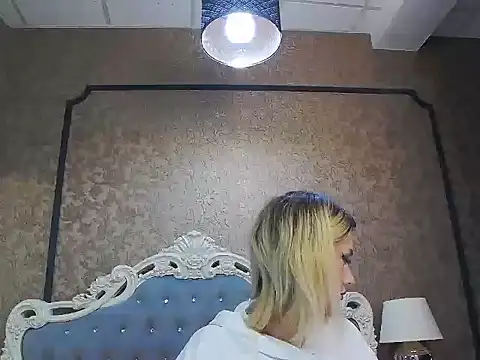 Ivy Quin online show from April 15, 2026, 3:23 am