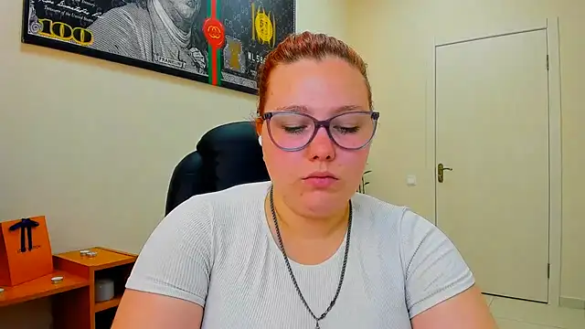 Aillia-Rous online show from July 7, 2026, 6:27 am