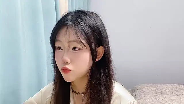 Snapshot of Lilababy00 chatting on April 13, 2026, 2:37 am Lilababy00 online show from April 13, 2026, 2:37 am