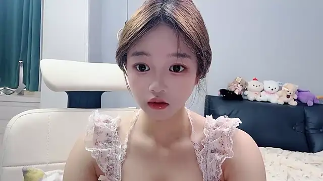 Lilababy00 online show from May 30, 2026, 5:36 am
