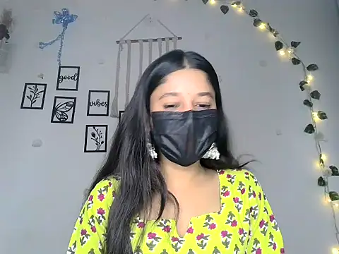 Snapshot of HOT_SNEHA4 chatting on July 2, 2026, 9:15 am HOT SNEHA4 online show from July 2, 2026, 9:15 am