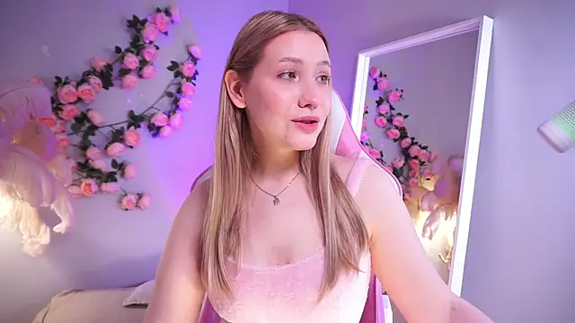Snapshot of Emilicious chatting on May 11, 2026, 1:34 pm Emilicious online show from May 11, 2026, 1:34 pm