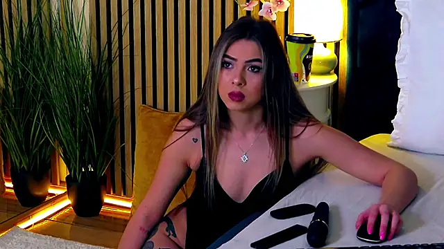 AylinRosee online show from May 24, 2026, 2:55 am