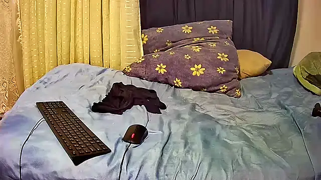 Snapshot of Rikabbe chatting on April 15, 2026, 5:13 am Rikabbe online show from April 15, 2026, 5:13 am