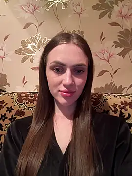 Snapshot of AlinaLove3213 chatting on July 5, 2026, 7:43 pm AlinaLove3213 online show from July 5, 2026, 7:43 pm