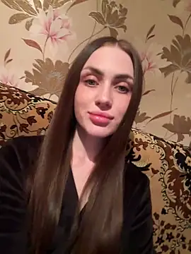AlinaLove3213 online show from June 3, 2026, 8:02 pm