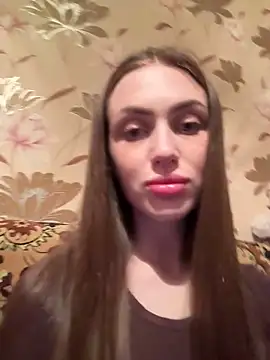 AlinaLove3213 online show from April 8, 2026, 6:09 pm