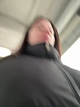 Snapshot of _viega_ chatting on April 15, 2026, 6:08 am viega online show from April 15, 2026, 6:08 am