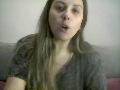 SoyMaraLuxe online show from April 7, 2026, 5:15 pm