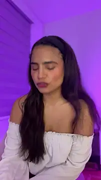 holaRosa online show from May 25, 2026, 10:41 pm